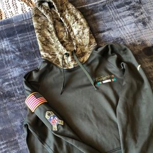 Dolphin’s Sweatshirt